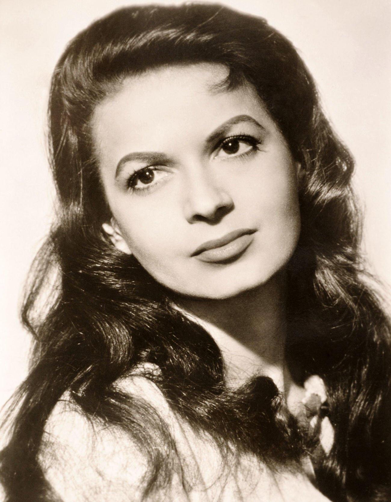 Eva Bartok's Life in the Spotlight: An Intimate Look at Her Acting ...