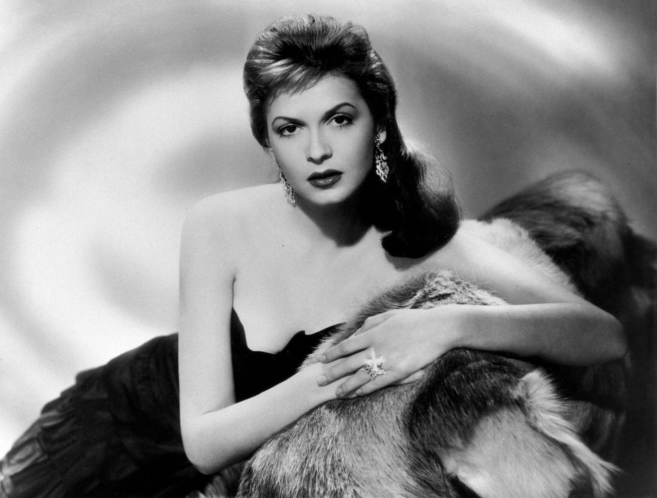 Eva Bartok In The Movie &Amp;Quot;Ihr Verbrechen War Liebe,&Amp;Quot; 1959.