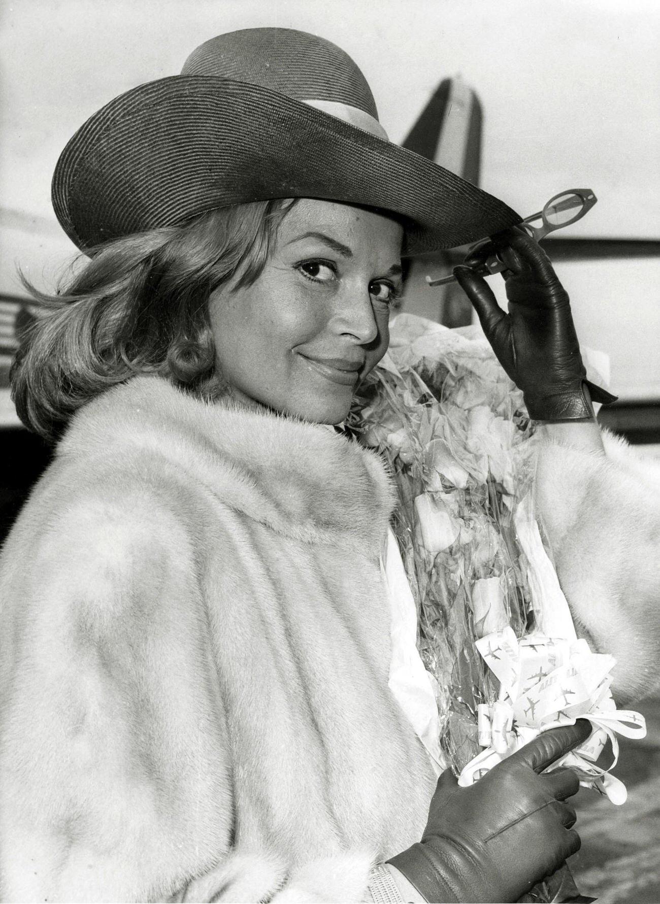 Eva Bartok At London Airport, Wearing A Trademark Hat, May 13, 1963.