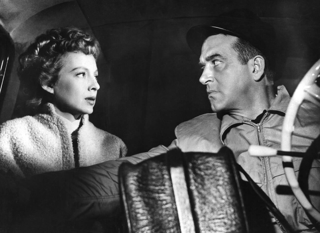 Evelyn Keyes And John Payne In 'Taxi 539 Antwortet Nicht', 1953.