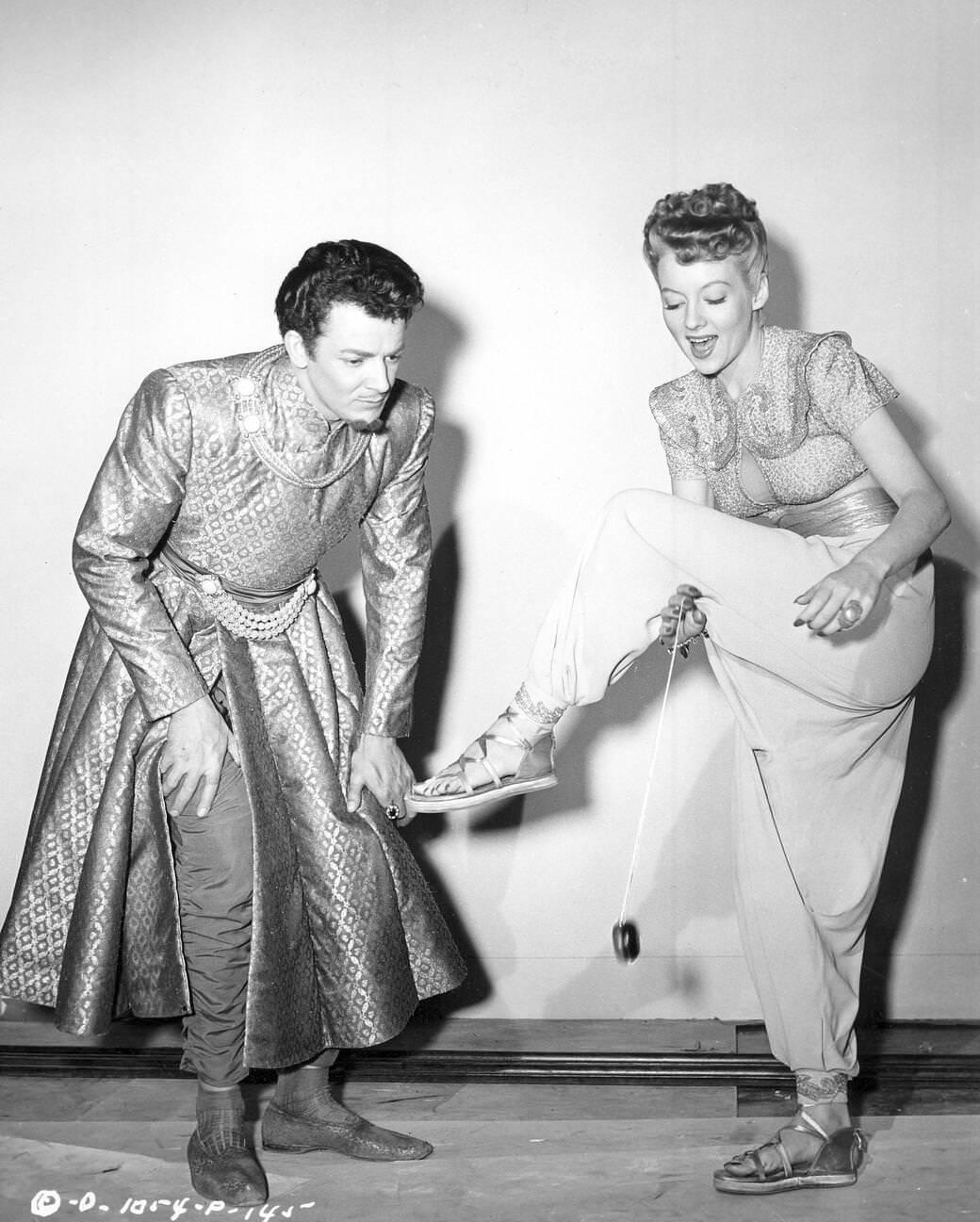 Evelyn Keyes In 'A Thousand And One Nights'