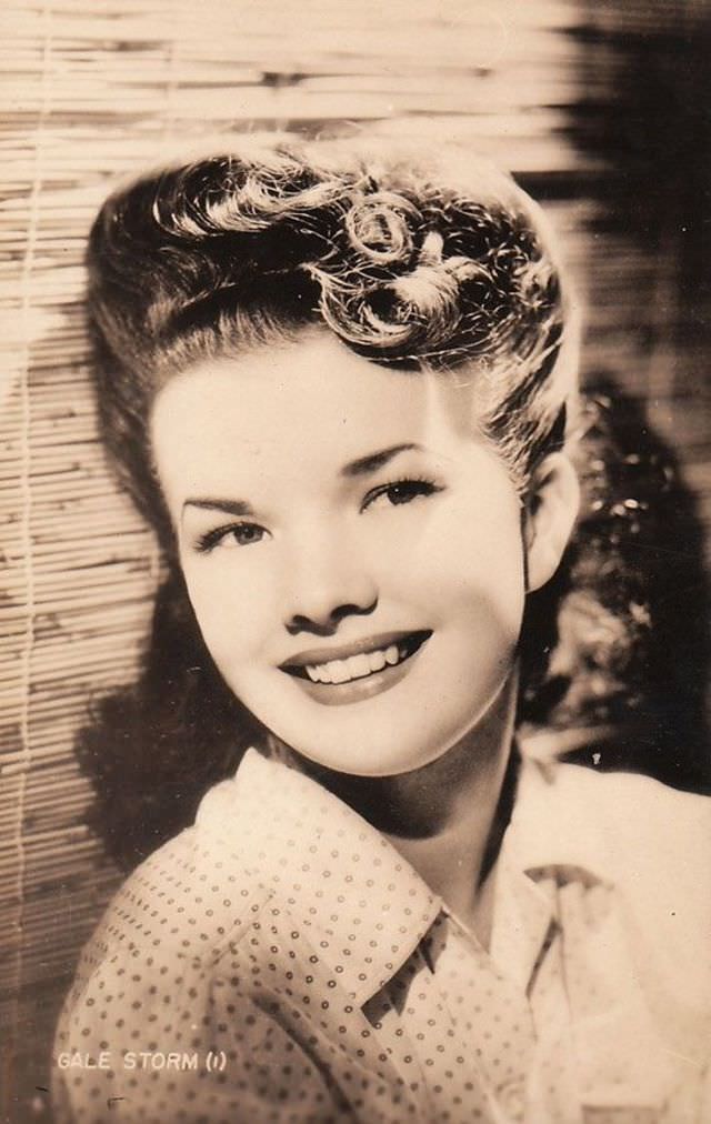Gale Storm, Enchanting And Chic.