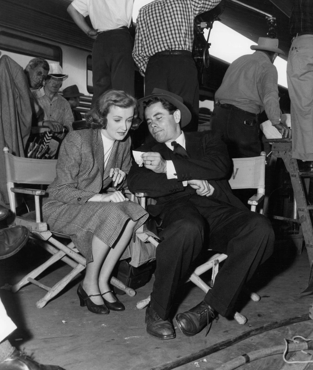 Glenn Ford And Nina Foch In 'Undercover Man', 1949.