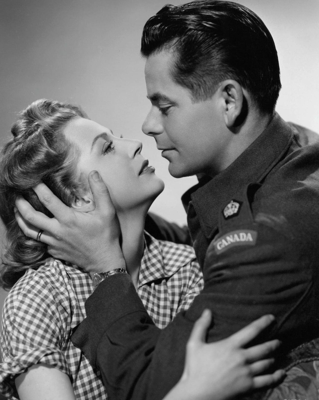 Anne Vernon And Glenn Ford Embrace In 'Time Bomb', 1953.