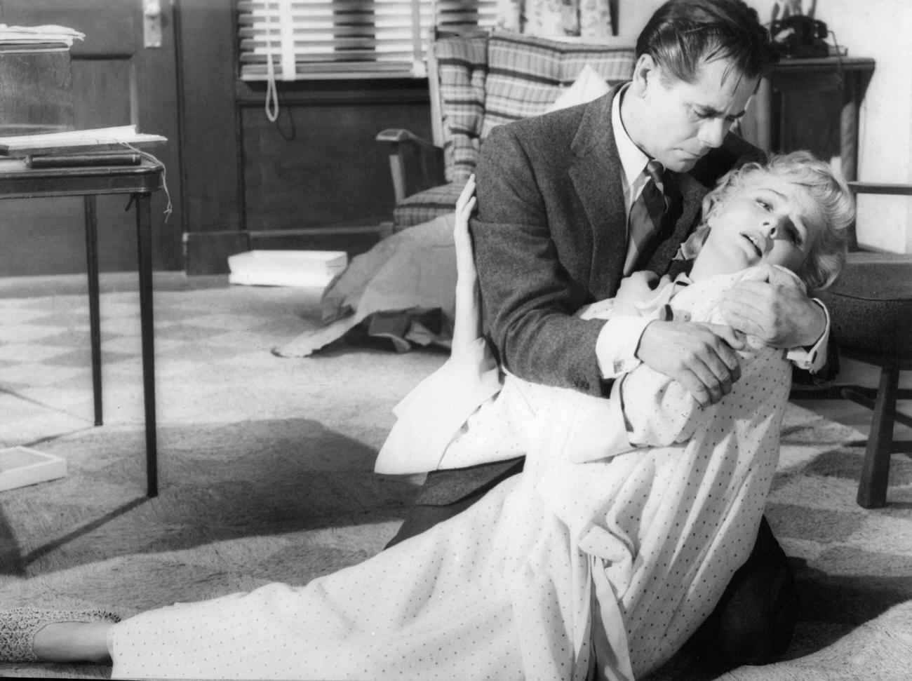 Glenn Ford And Eleanor Parker In 'Interrupted Melody', 1955.