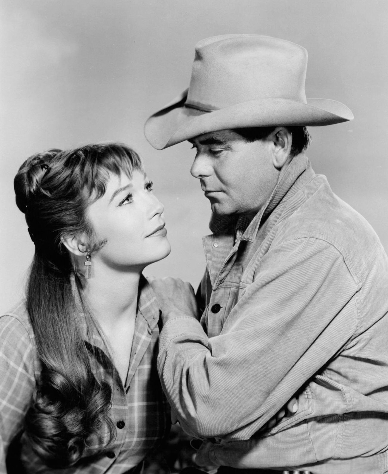 Shirley Maclaine And Glenn Ford In 'The Sheepman', 1958.