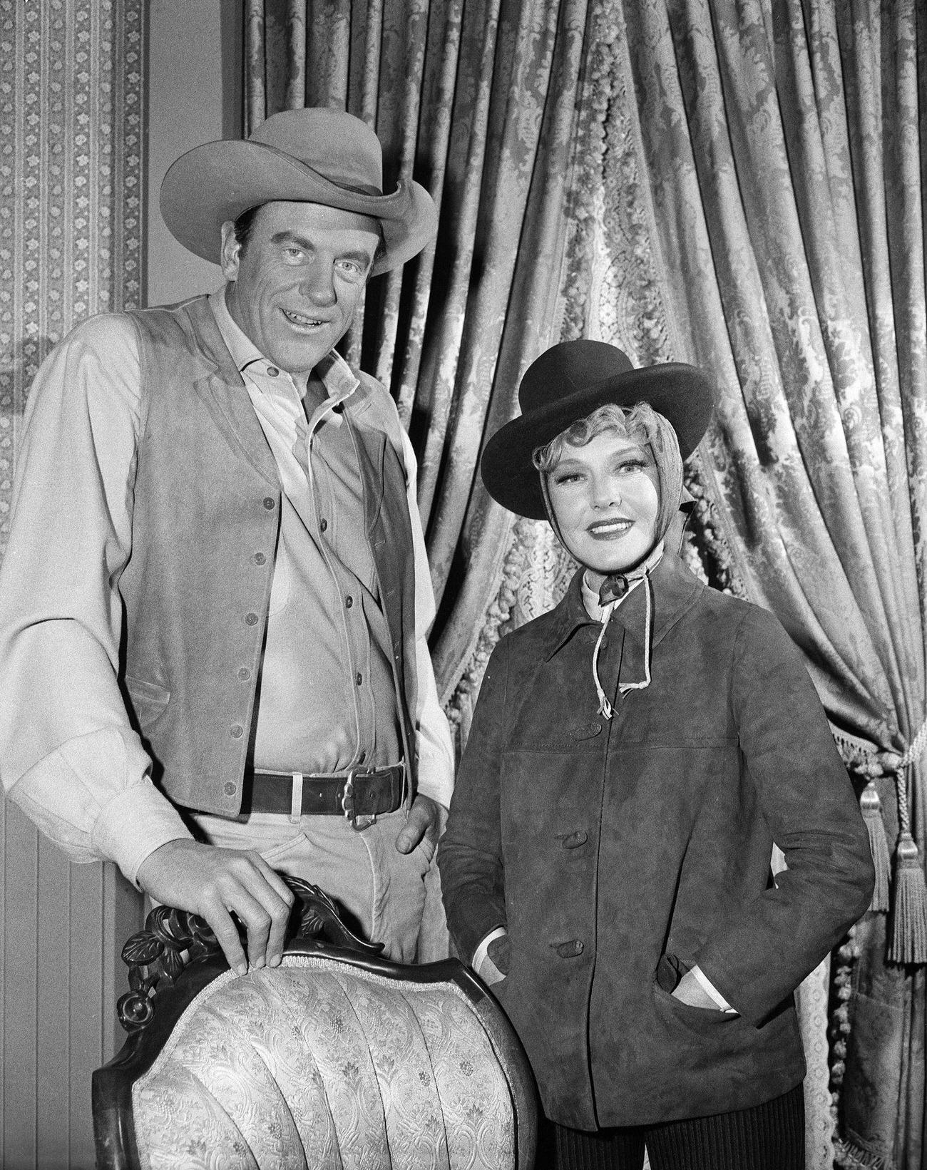 Jean Arthur With James Arness In The Gunsmoke Episode &Amp;Quot;Thursday'S Child&Amp;Quot;, January 5, 1965.