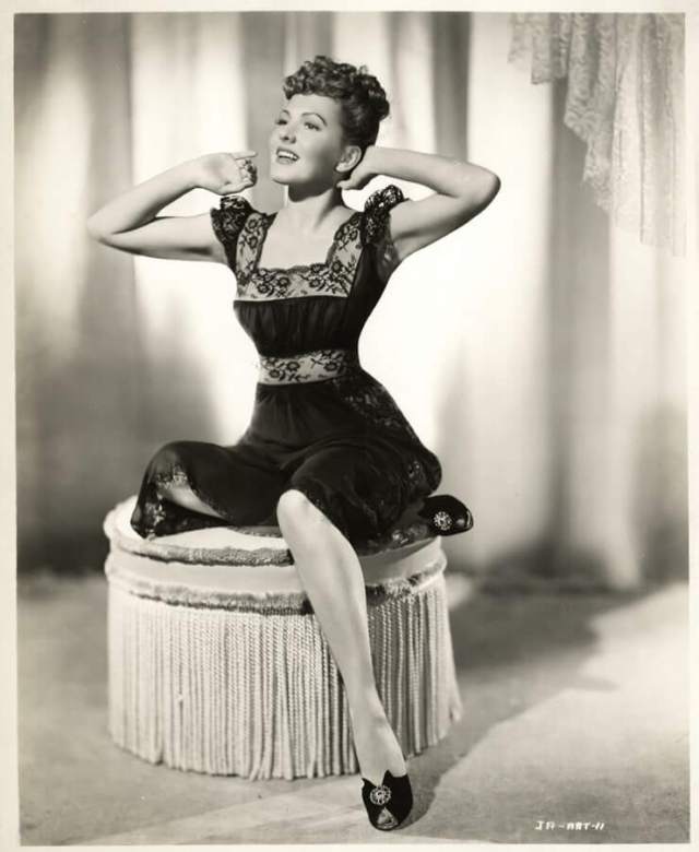 Timeless Charm Of A Young Jean Arthur In Beautiful And Seductive Photos