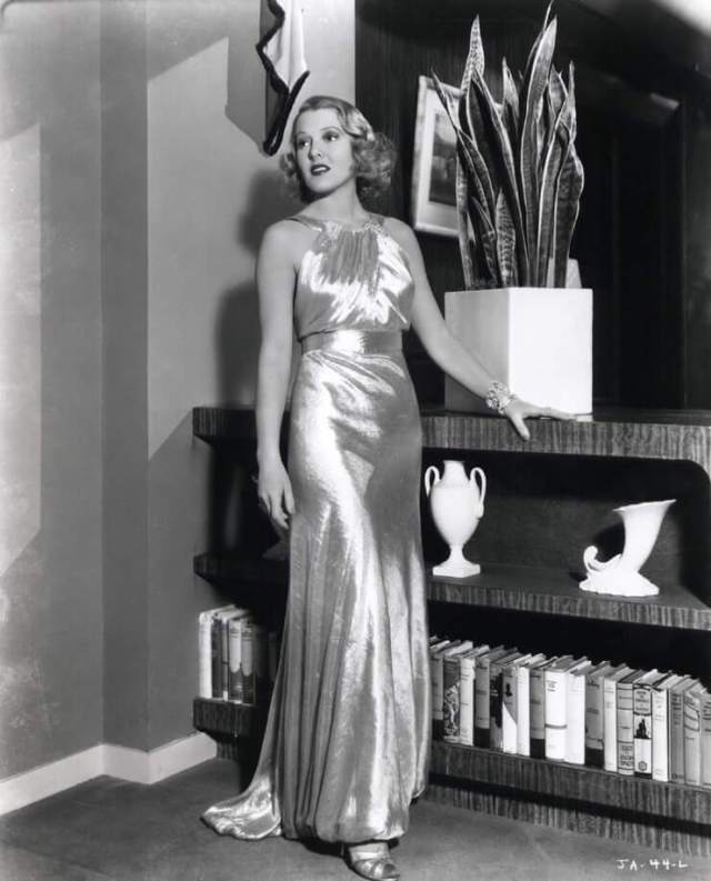 Timeless Charm Of A Young Jean Arthur In Beautiful And Seductive Photos