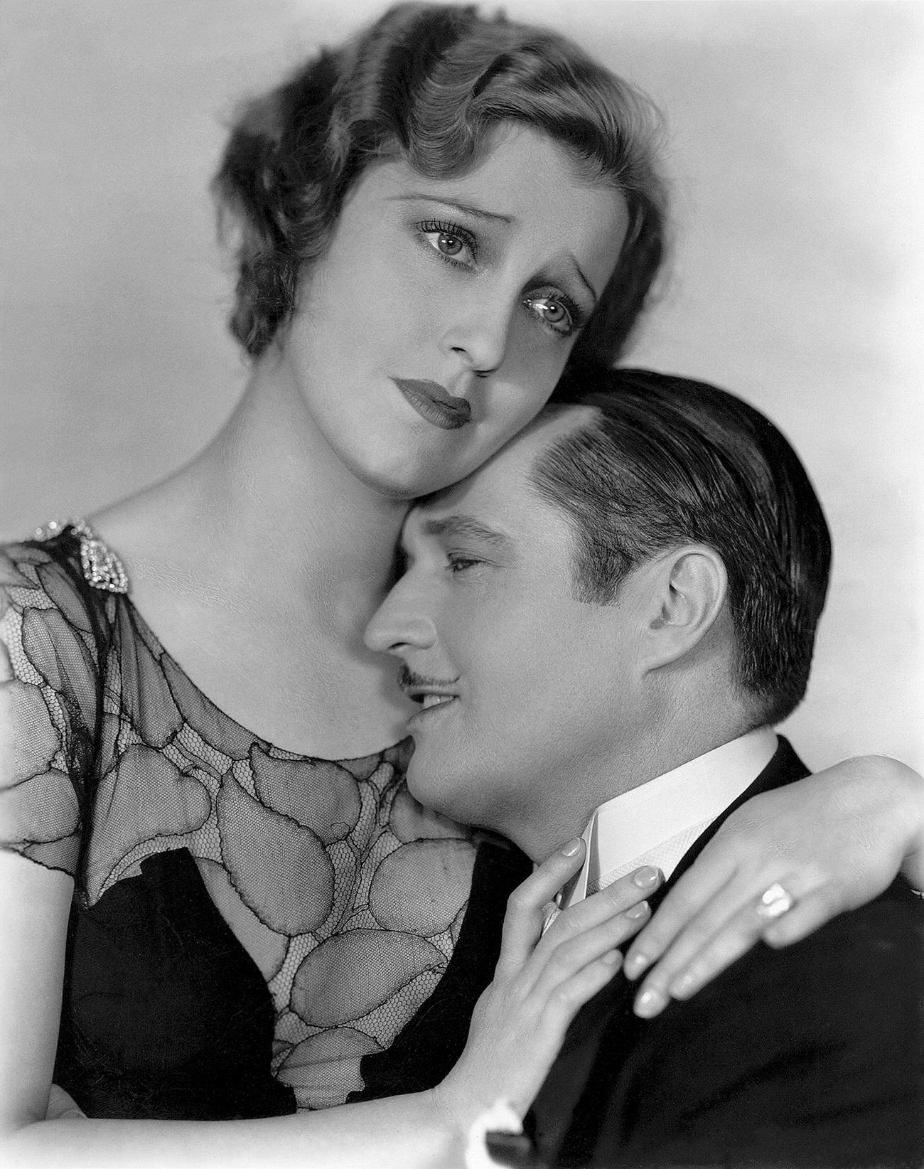 Jeanette Macdonald And Edmund Lowe In 'Don'T Bet On Women'.