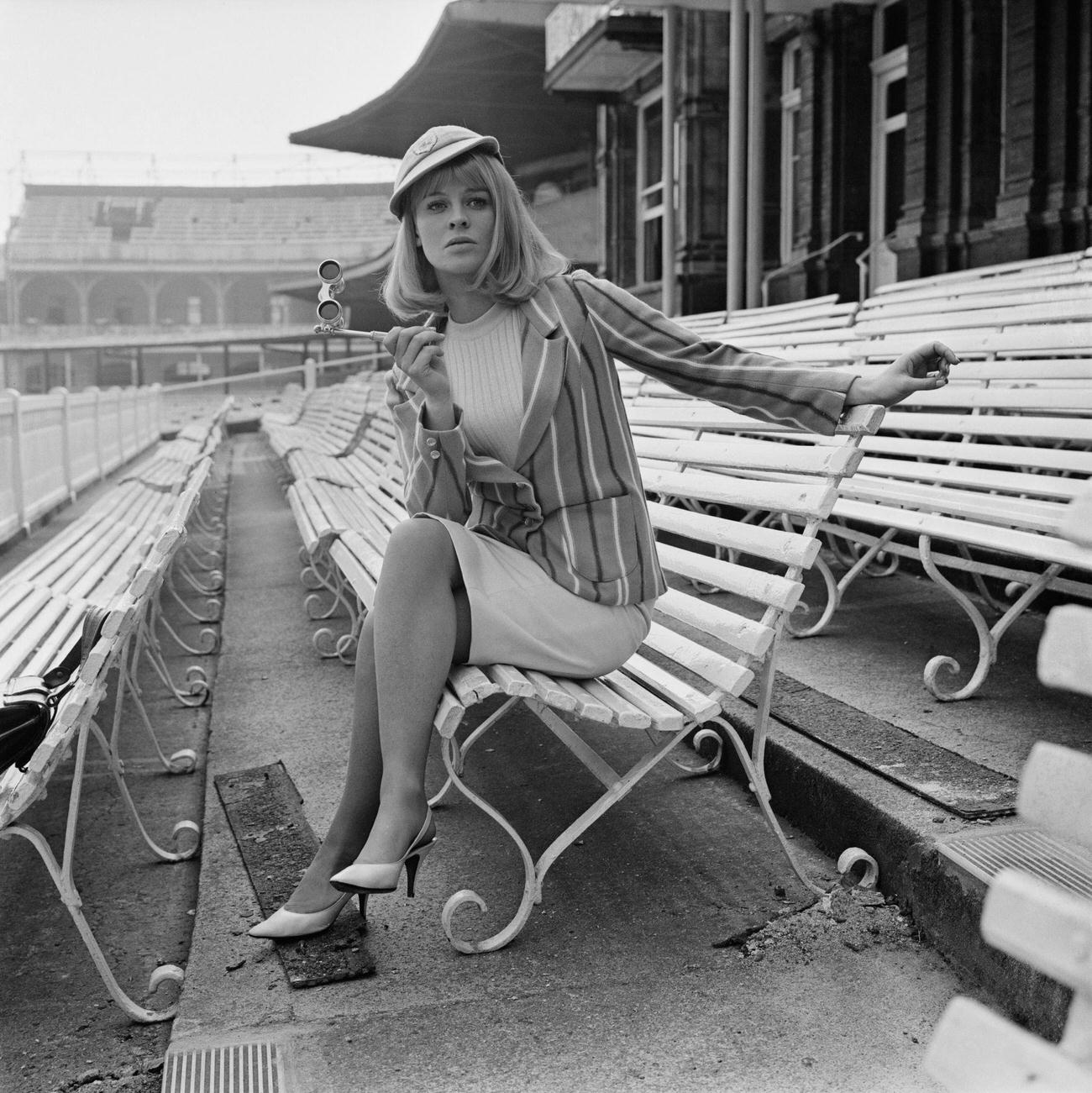 Julie Christie In The Uk, 1964.