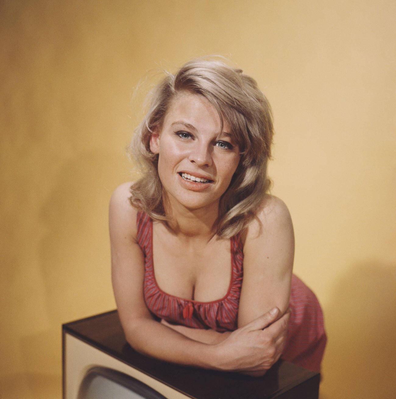 Julie Christie Leaning On A Television Set For 'A For Andromeda', 1962.