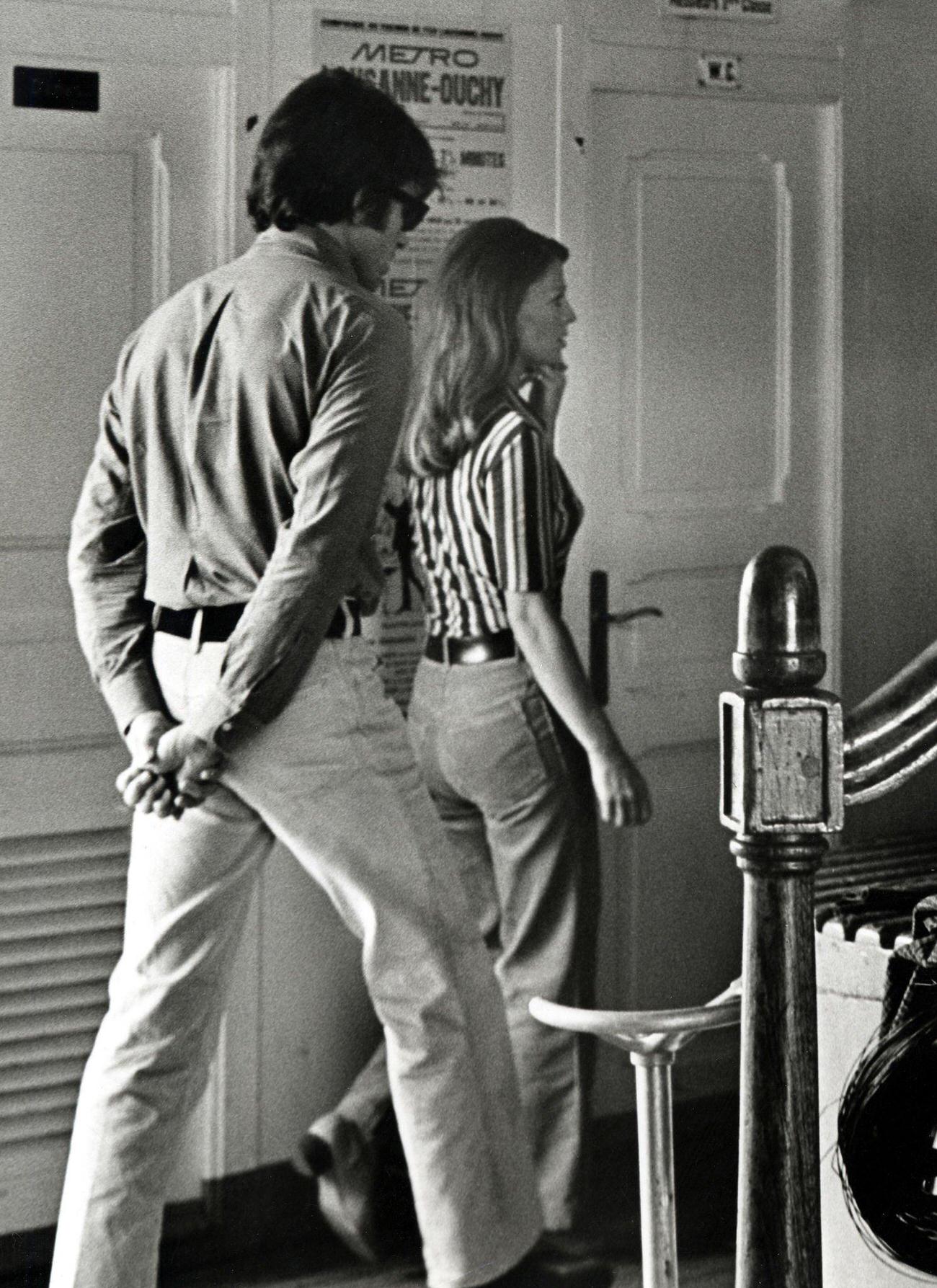 Julie Christie And Warren Beatty During The Filming Of &Amp;Quot;In Search Of Gregory&Amp;Quot;