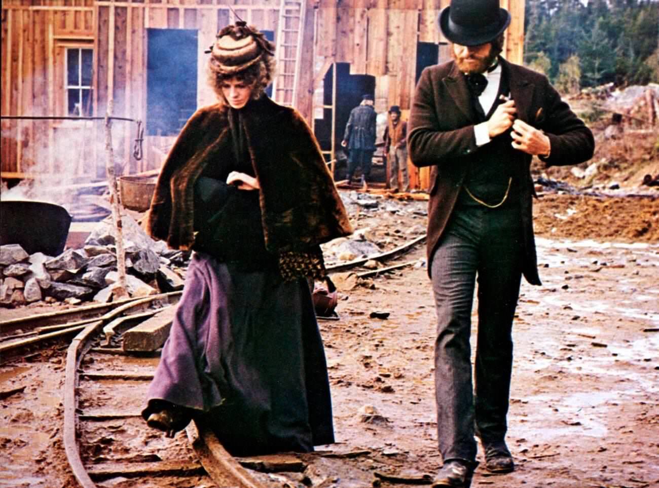 Julie Christie And Warren Beatty In 'Mccabe And Mrs Miller', 1971.