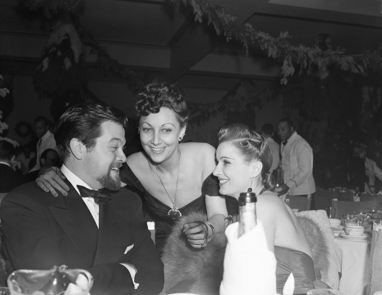 Orson Welles, Mrs. Jack Warner, And Lili Damita At The Annual Motion Picture Guild Charity Party, 1939.