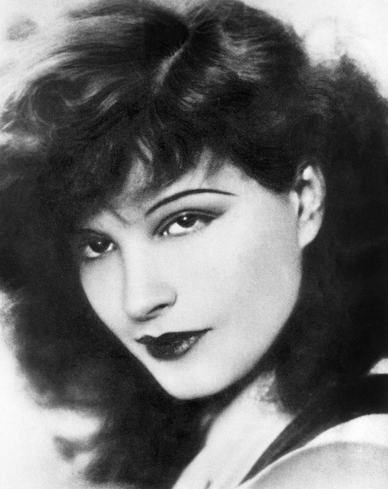 The Multifaceted World of Lili Damita An Actress, Singer, and Icon