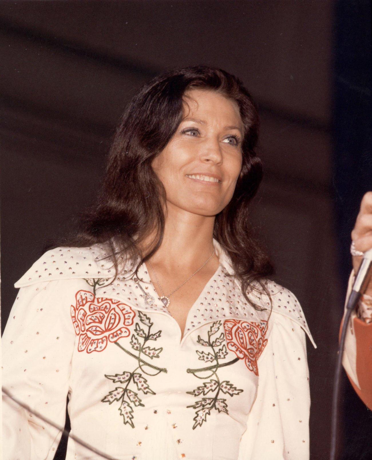 Loretta Lynn Smiles, Late 1970S.
