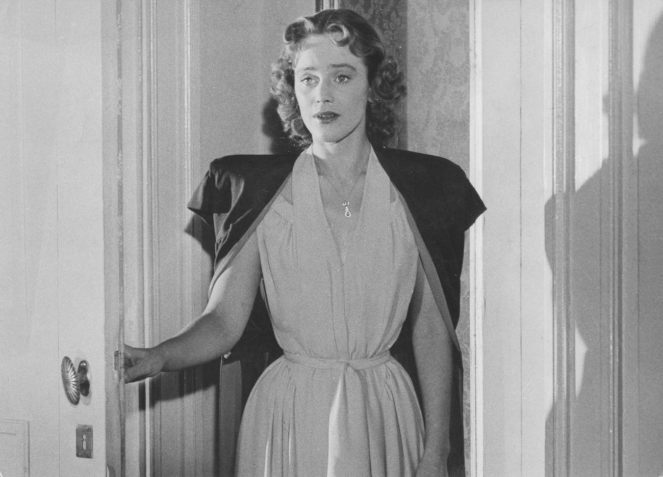 Maria Schell In A Scene From &Amp;Quot;Tagebuch Einer Verliebten&Amp;Quot;, Germany, 1953.