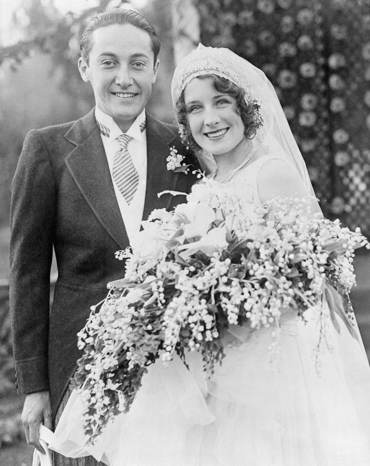 Norma Shearer And Irving Thalberg After Their Wedding Ceremony.
