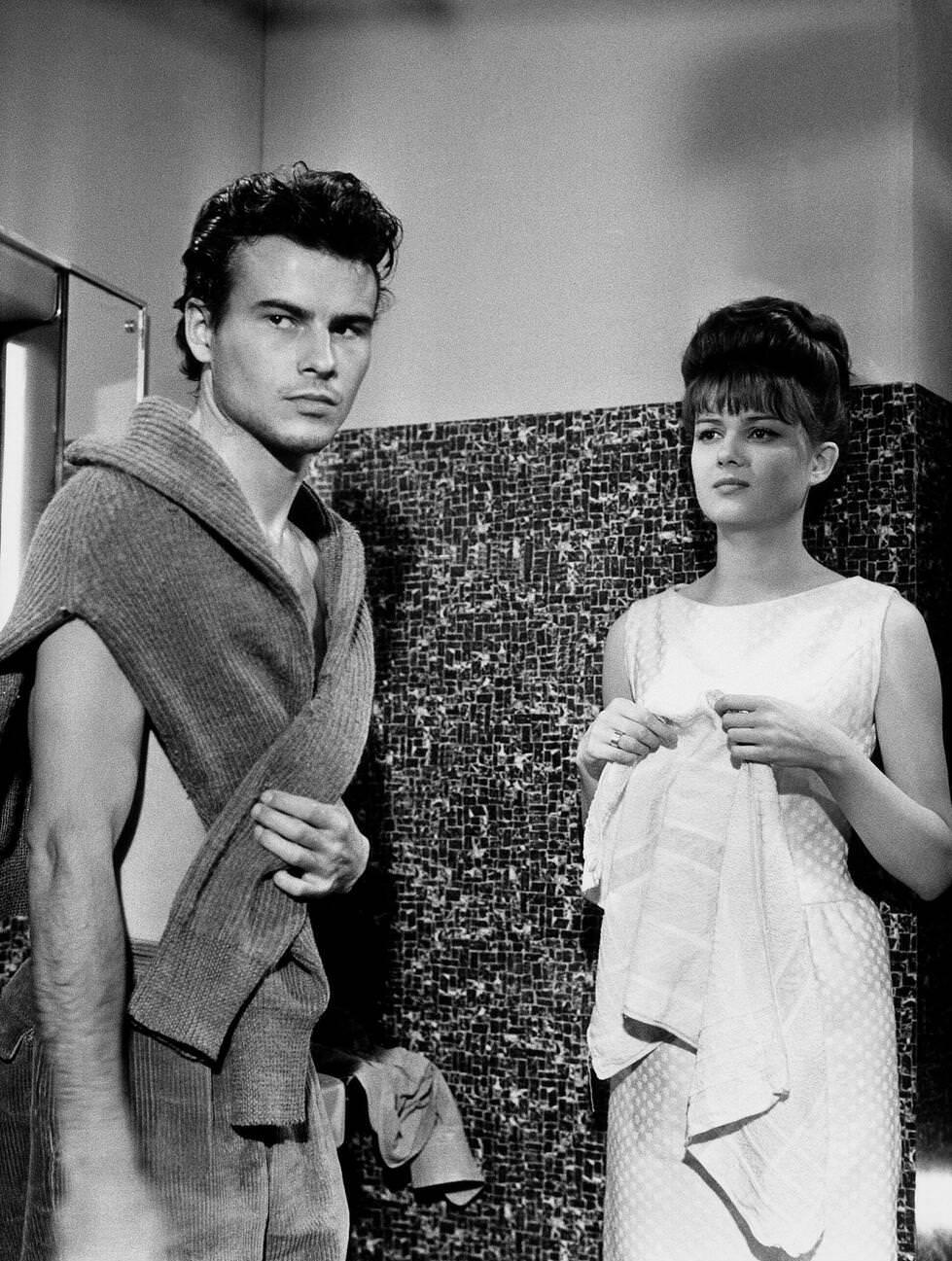 Pamela Tiffin In Horst Buch