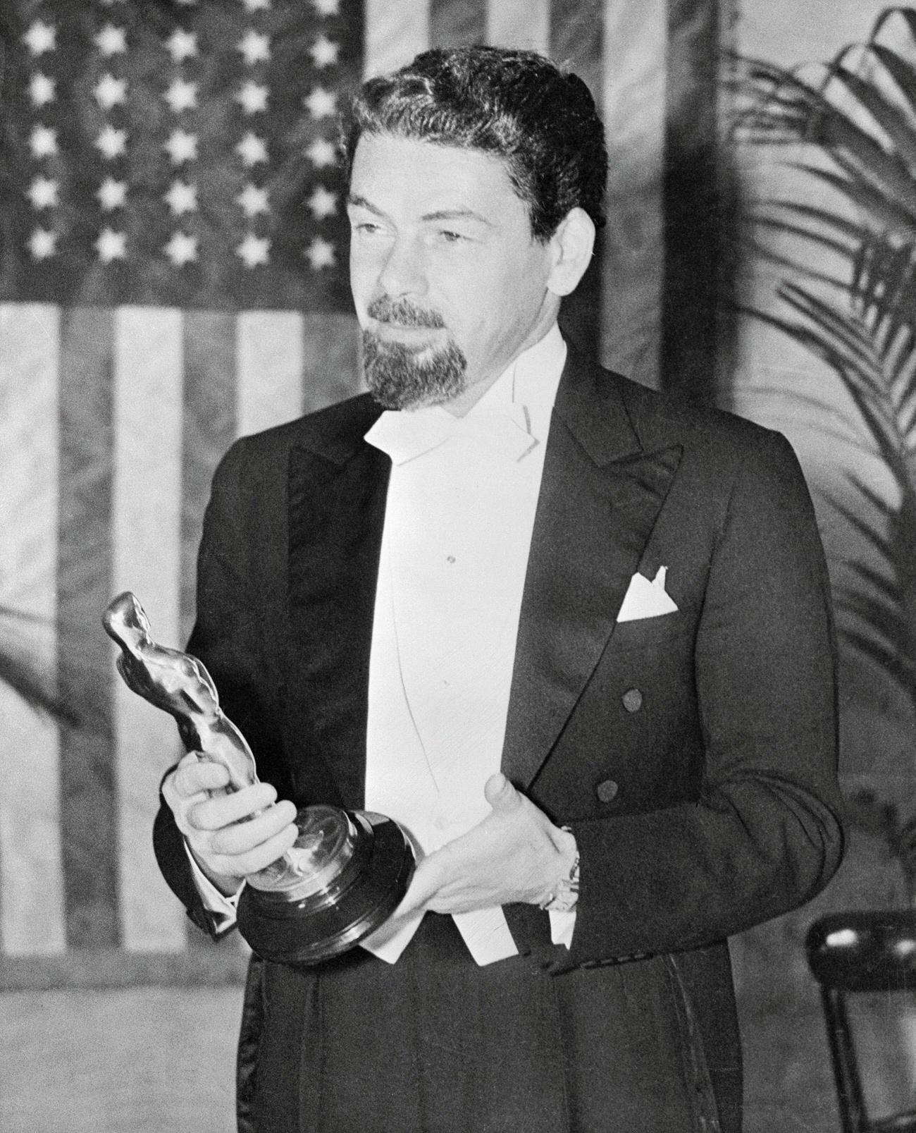 Paul Muni Accepting His Best Actor Oscar For 'The Story Of Louis Pasteur', 1936.