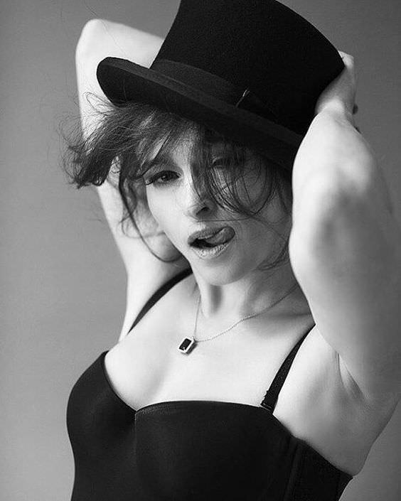 40 Seductive Photos Of Sexy Helena Bonham Carter That Illuminate Her Captivating Persona