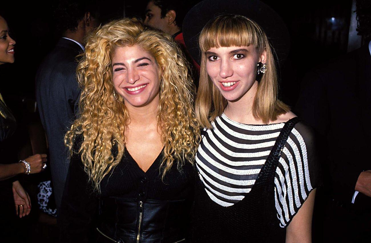 Taylor Dayne &Amp;Amp; Debbie Gibson At The 16Th Annual American Music Awards, Los Angeles, California.