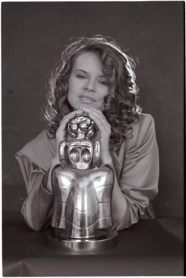 Shining A Light On Teresa Ann Savoy: An In-Depth Look At Her Life And Career With Stunning Photos