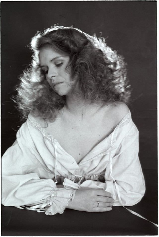 Shining A Light On Teresa Ann Savoy: An In-Depth Look At Her Life And Career With Stunning Photos