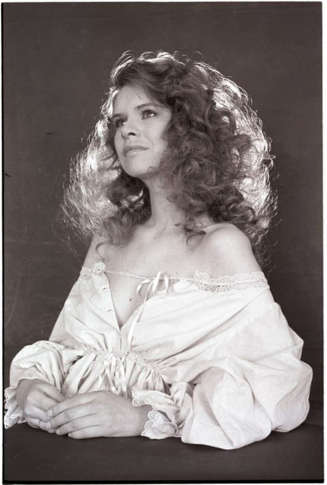 Shining A Light On Teresa Ann Savoy: An In-Depth Look At Her Life And Career With Stunning Photos