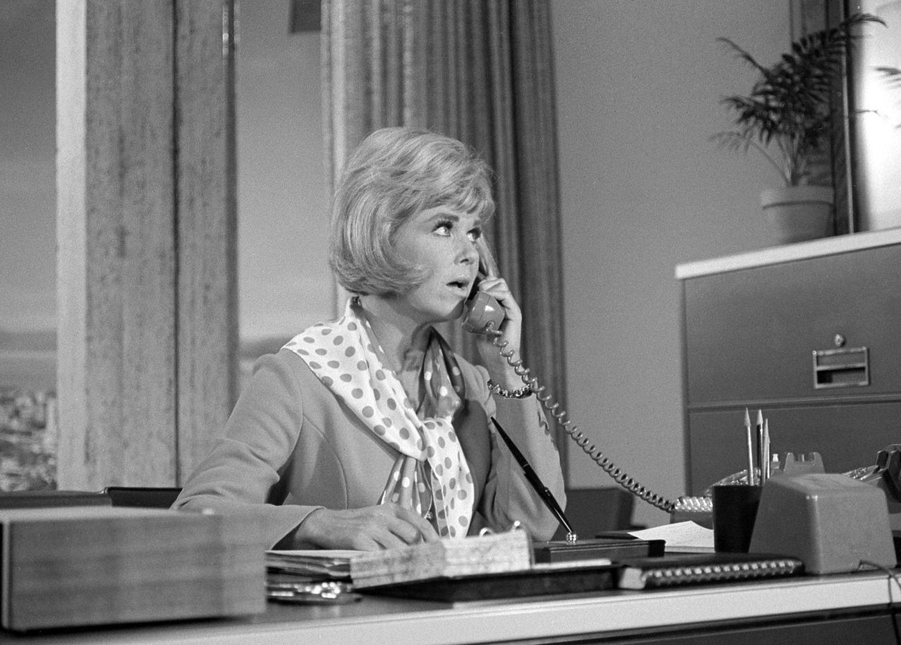 'The Doris Day Show' With Doris Day, Episode 'Doris Strikes Out', August 14, 1969.