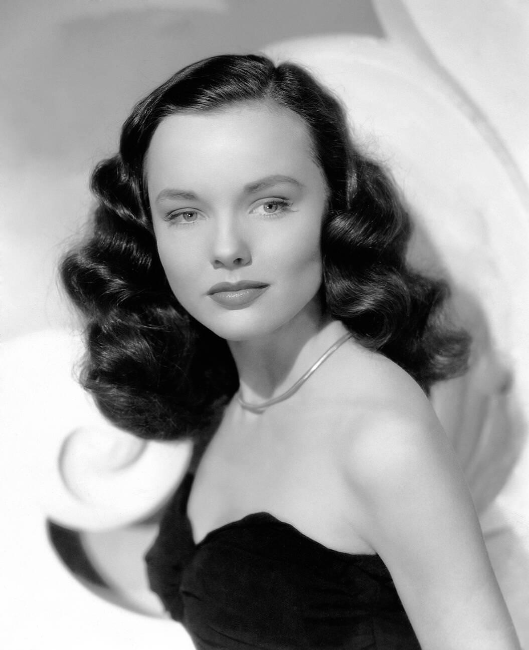 Wanda Hendrix Portrait, 1949.