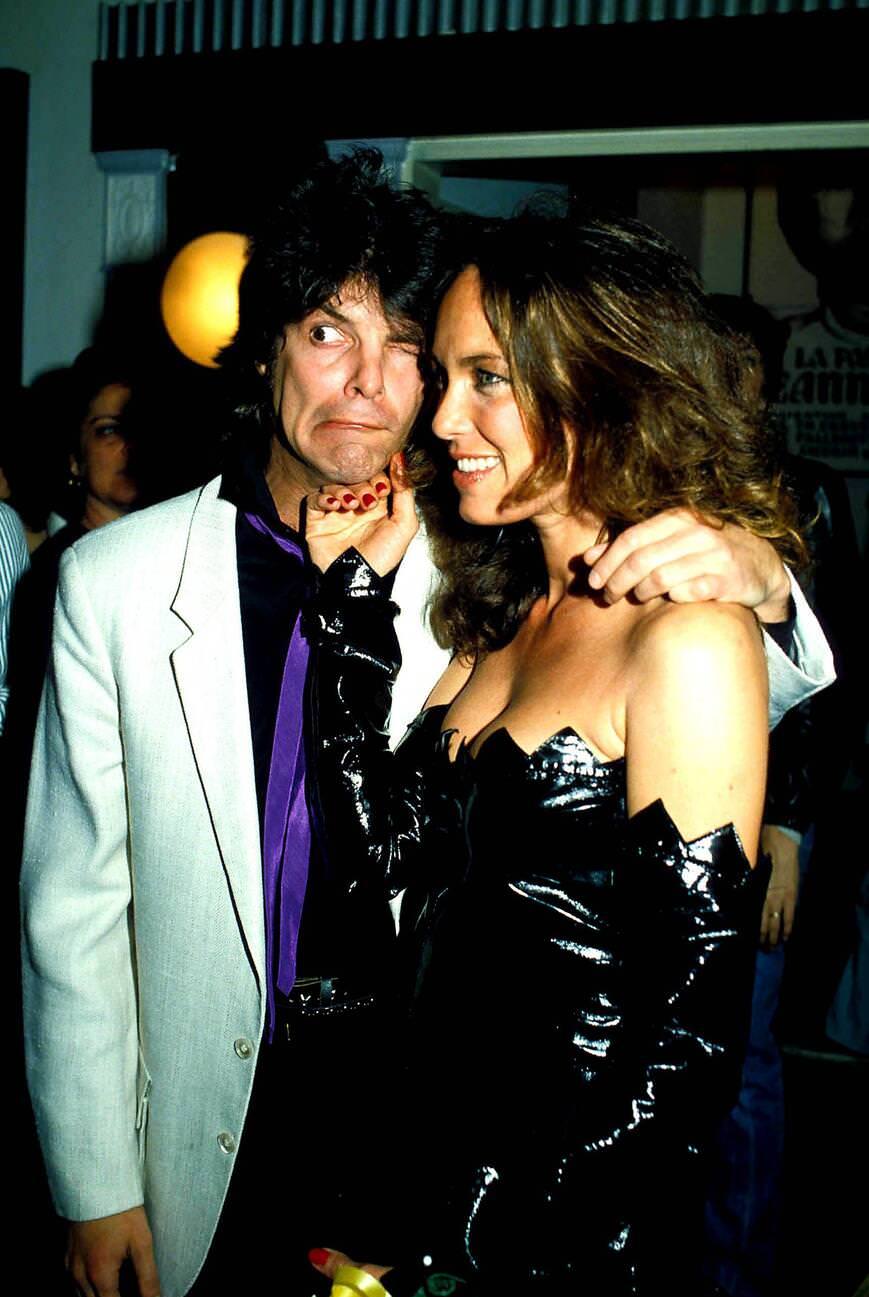 Catherine Bach And Robert Shields.