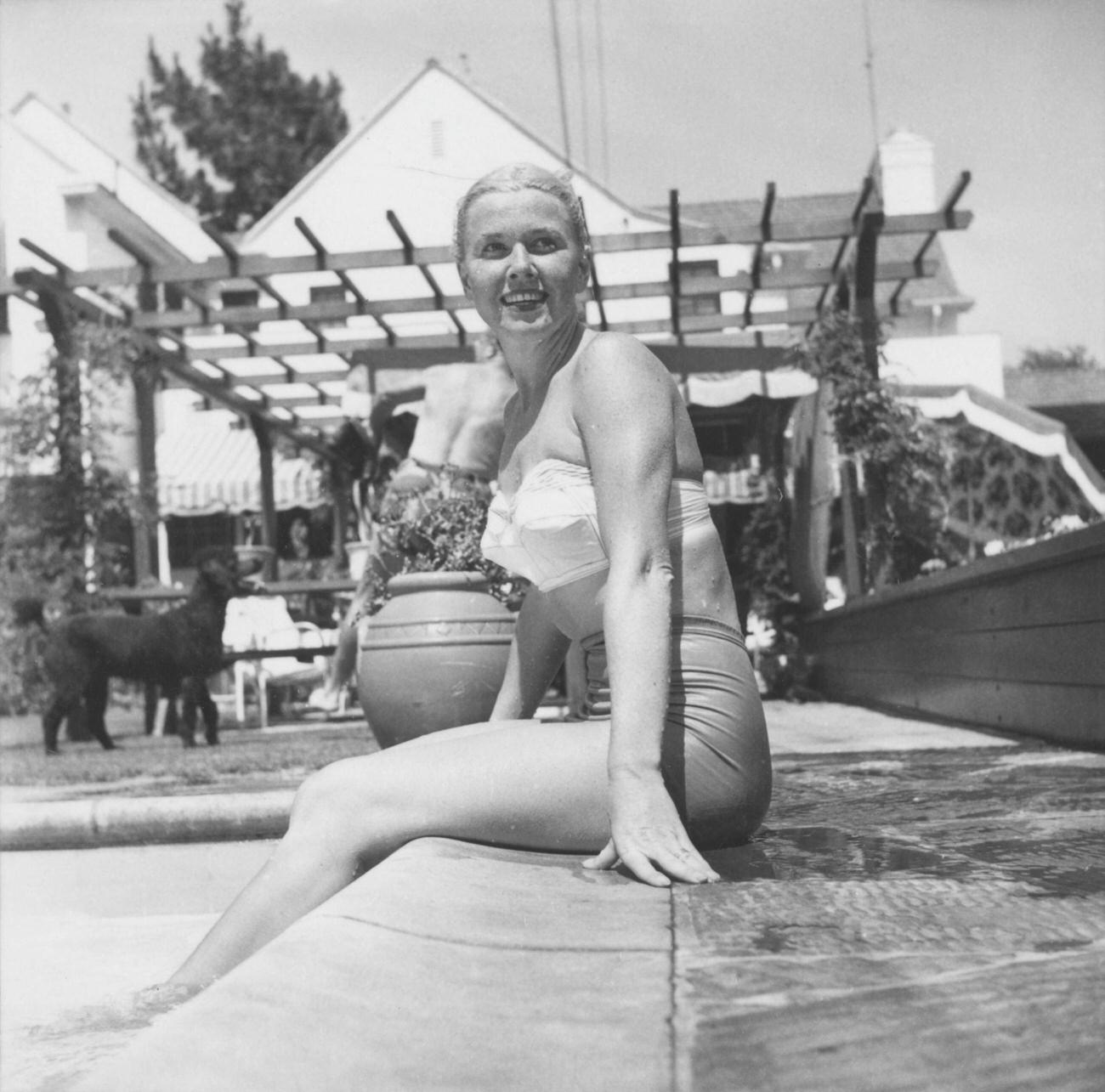 Doris Day By Her Pool At Home In Toluca Lake, Los Angeles, Circa 1955.