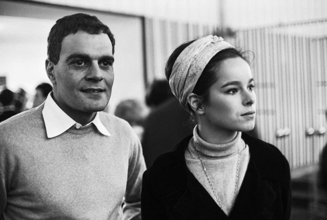 Geraldine Chaplin And Omar Sharif In Paris, France, November 1965.