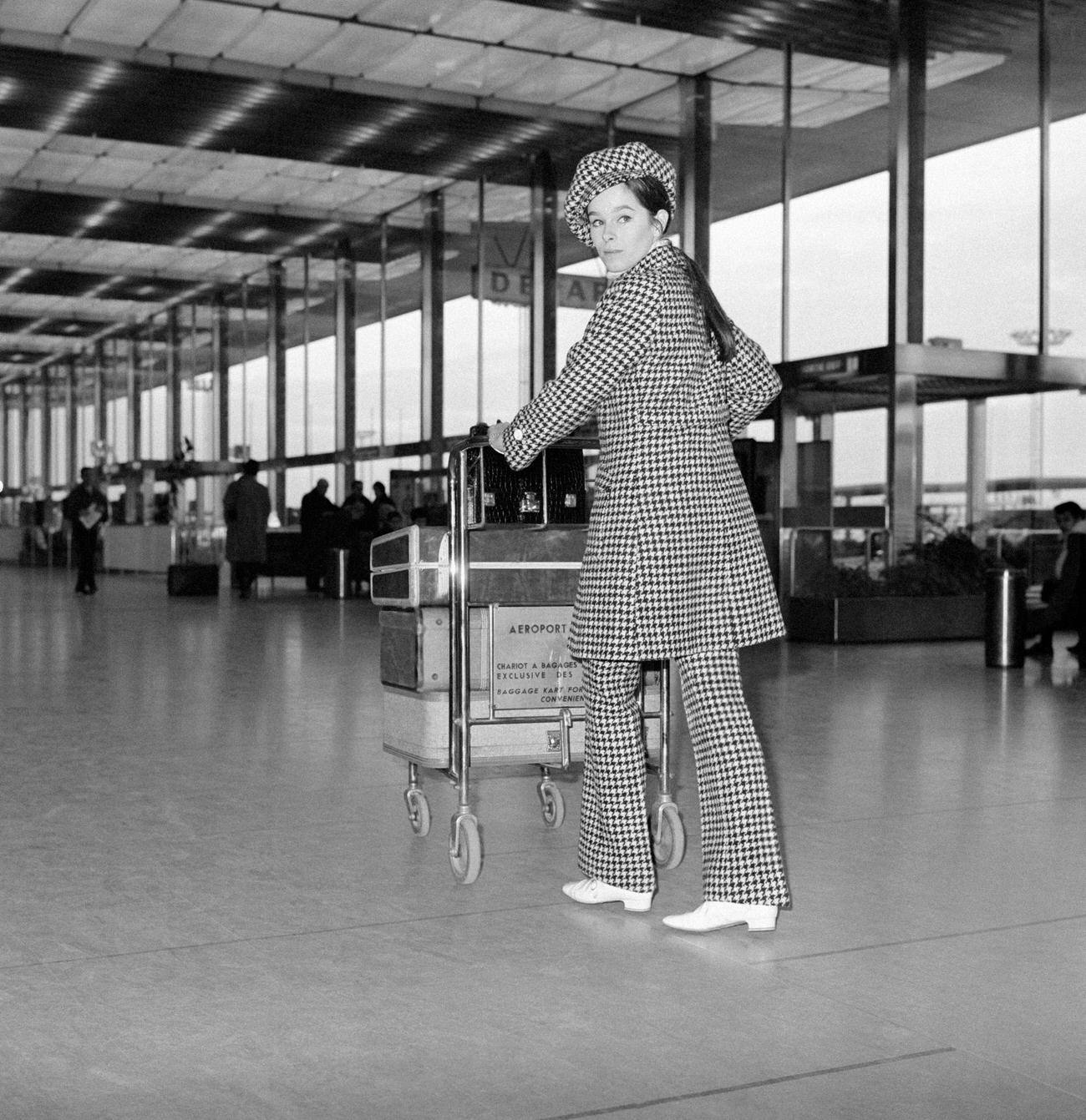 Geraldine Chaplin At Orly Airport Before Departing For New York, France, December 8, 1965.