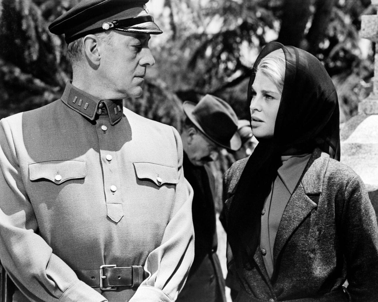 Alec Guinness And Julie Christie In 'Doctor Zhivago', 1965.