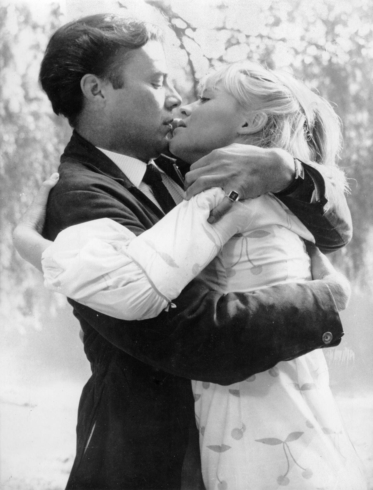 Dirk Bogarde With Julie Christie In 'Darling', 1965.