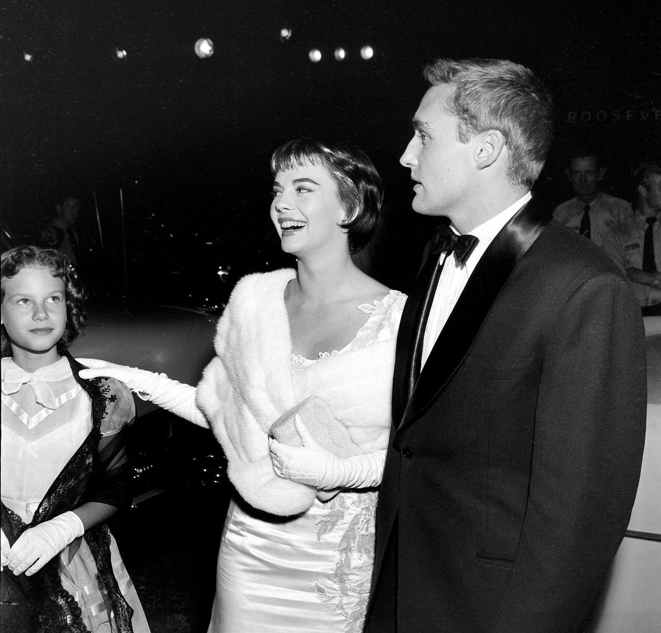 Natalie Wood, Dennis Hopper, And Lana Wood At The Premiere Of &Amp;Quot;Rebel Without A Cause&Amp;Quot; In Los Angeles, Ca, October 27, 1955.