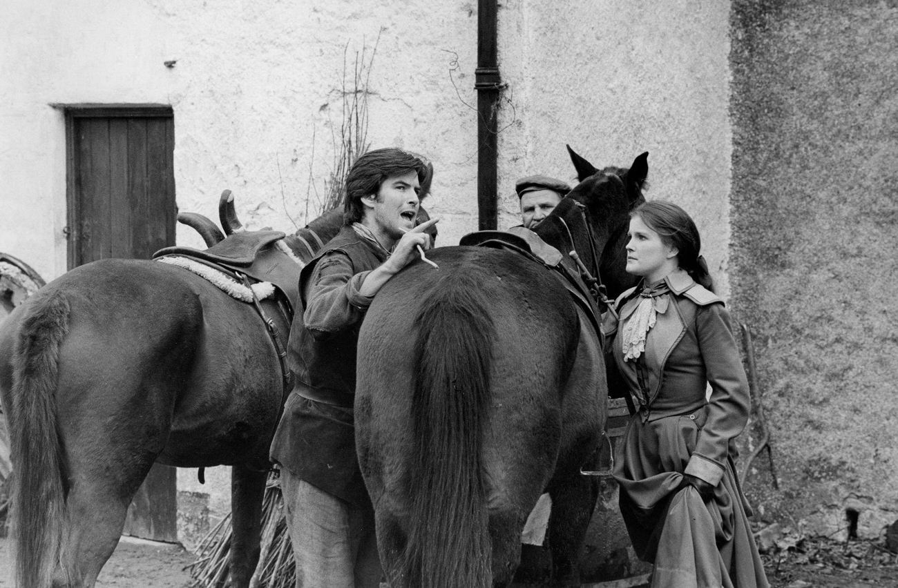 Pierce Brosnan, An Extra, And Kate Mulgrew In &Amp;Quot;The Manions Of America,&Amp;Quot; 1981.