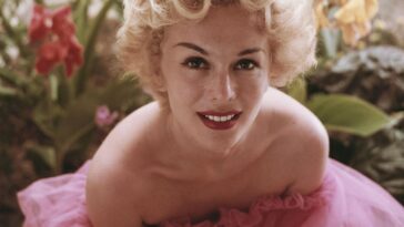 Eva Gabor Hot