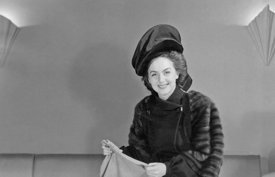 Life Story and Fabulous Photos of Hjördis Genberg that Celebrate Her ...