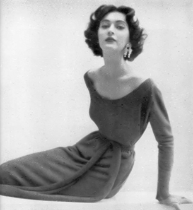 Dovima In Gray Wool Jersey Dress By Bonnie Cashin For Adler And Adler, November 1950.