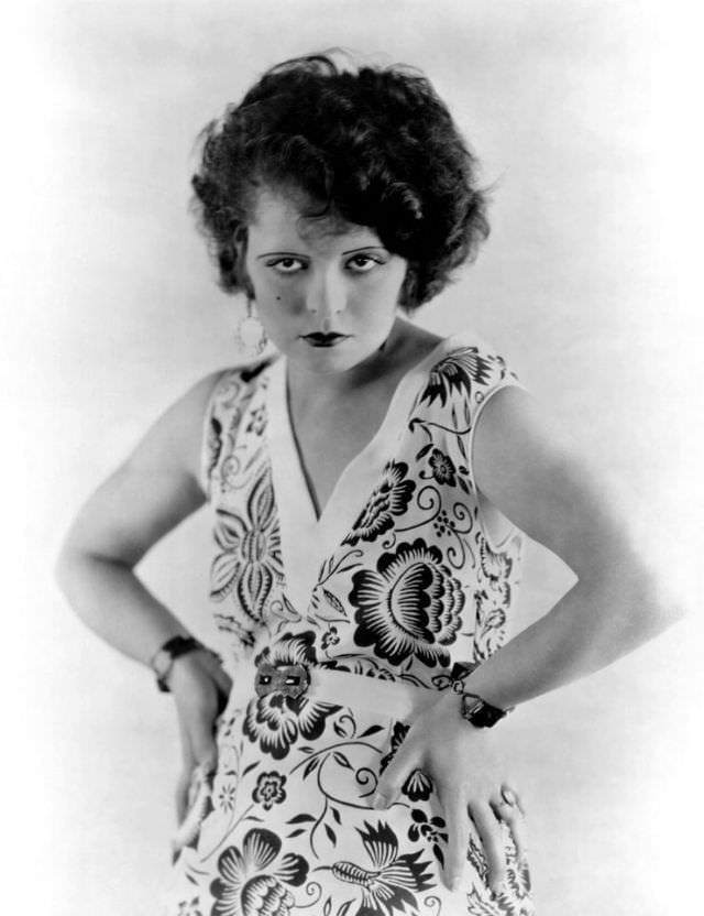 Captivating Photos Of Clara Bow In The Fleet'S In, The 1928 Silent Film Classic