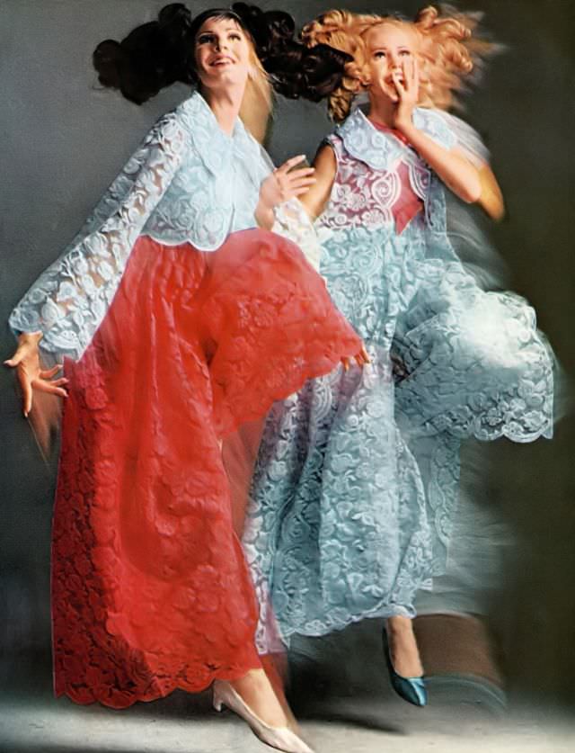Models In Culotte Dresses By Donald Brooks, Harper'S Bazaar, March 1967.