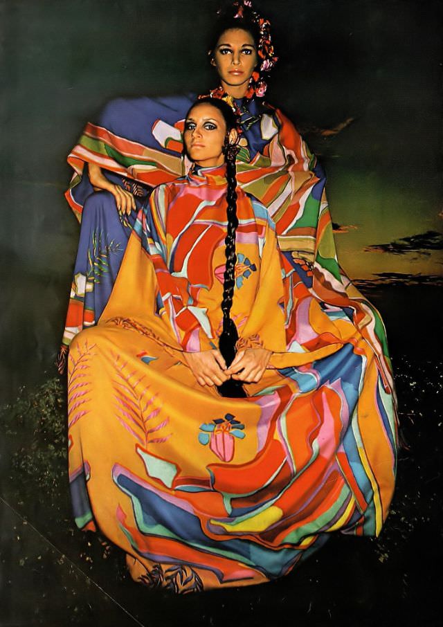 Cynthia Korman And Ann Turkel In Silk Dresses By Donald Brooks, Harper'S Bazaar, May 1968.