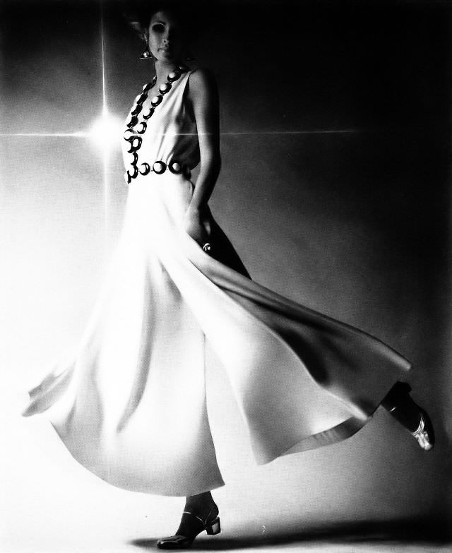 Pat Mcguire In Avisco Crêpe Pajamas By Donald Brooks, Vogue, February 1, 1969.