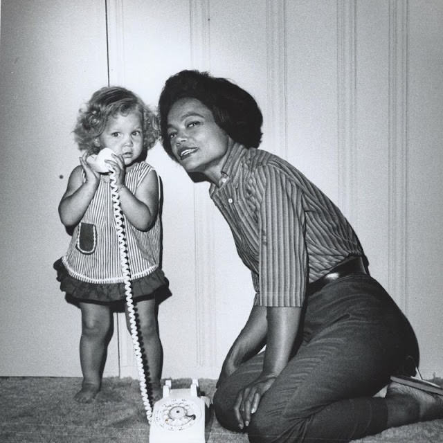 The Sweet And Loving Moments Of Eartha Kitt With Daughter Kitt Captured In 1960S Photos