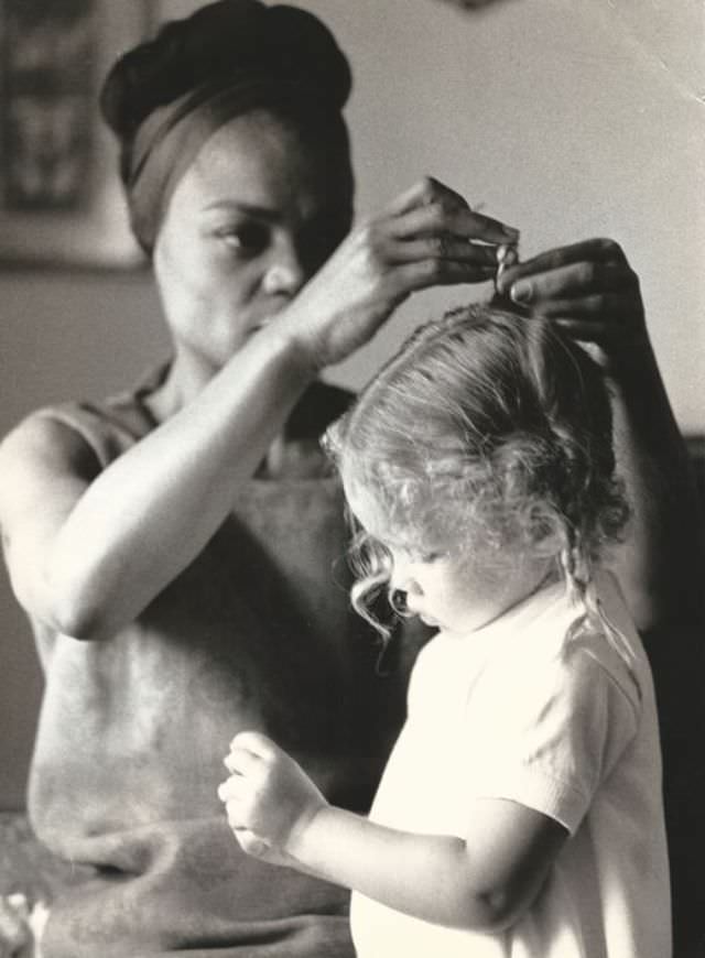 The Sweet And Loving Moments Of Eartha Kitt With Daughter Kitt Captured In 1960S Photos