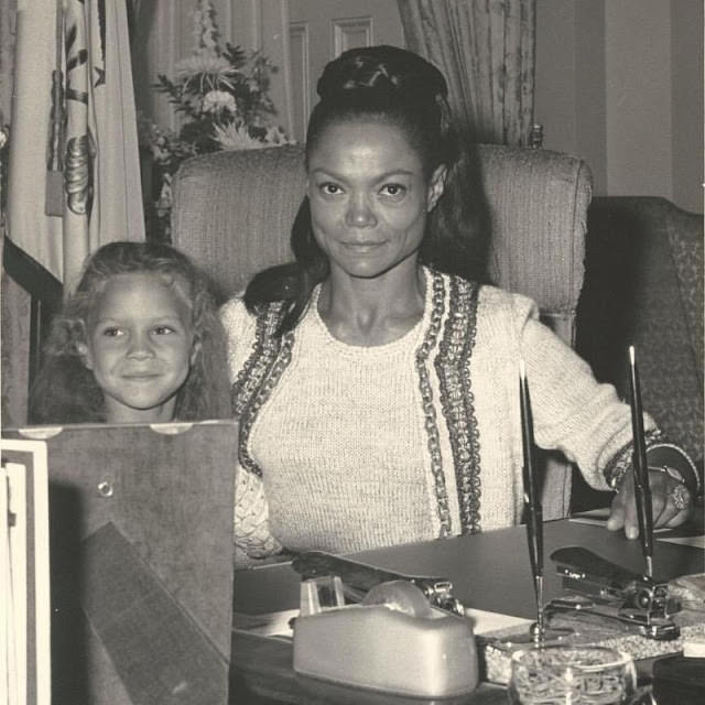 The Sweet And Loving Moments Of Eartha Kitt With Daughter Kitt Captured In 1960S Photos
